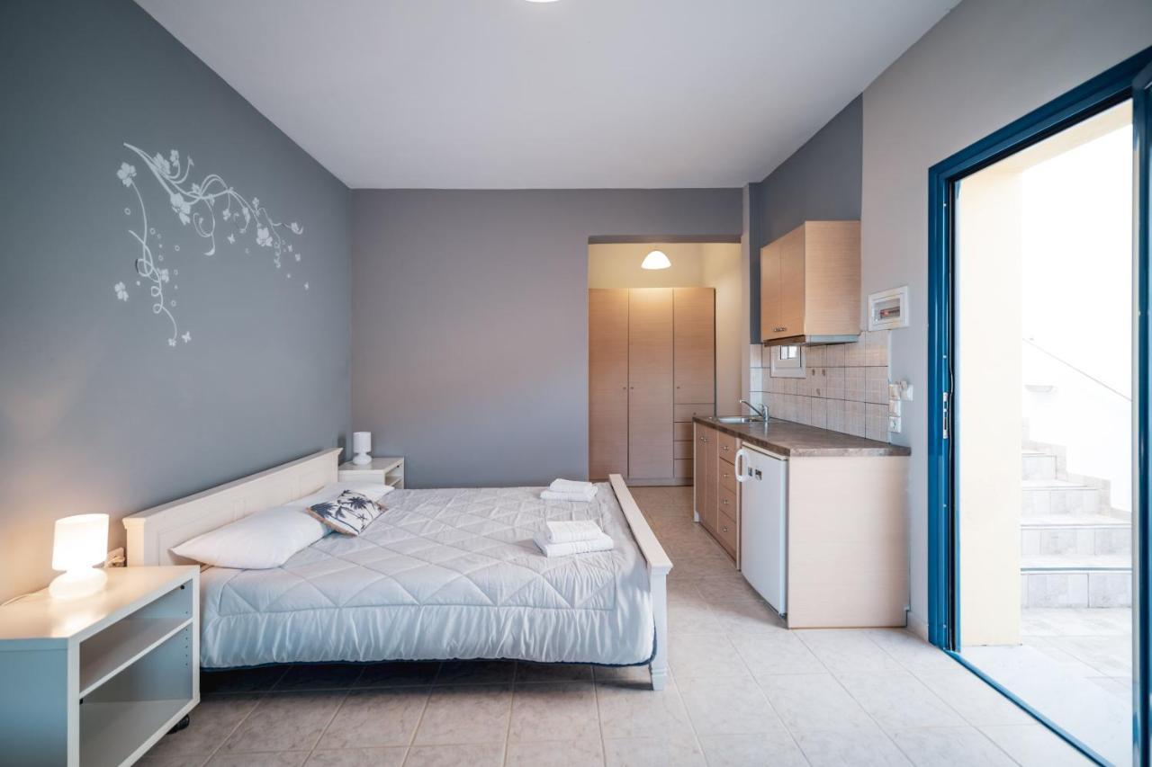 Philyra Appartments Agia Pelagia  المظهر الخارجي الصورة