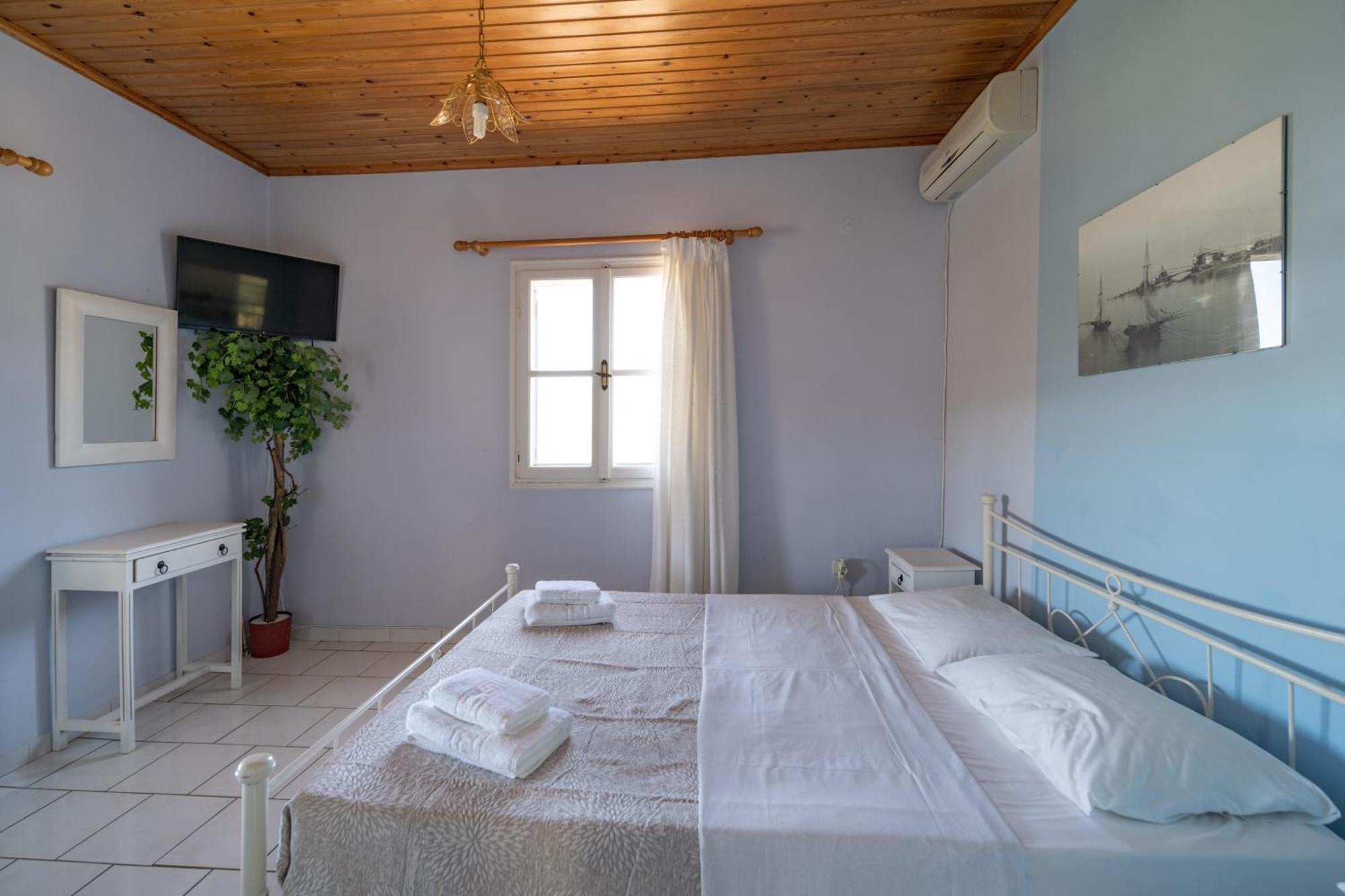 Philyra Appartments Agia Pelagia  الغرفة الصورة